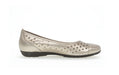 Geperforeerde ballerinapomp dames '24.169.62' - Zilver - ChaplinshoesGeperforeerde damesballerinapump '24.169.62' - SilverGabor