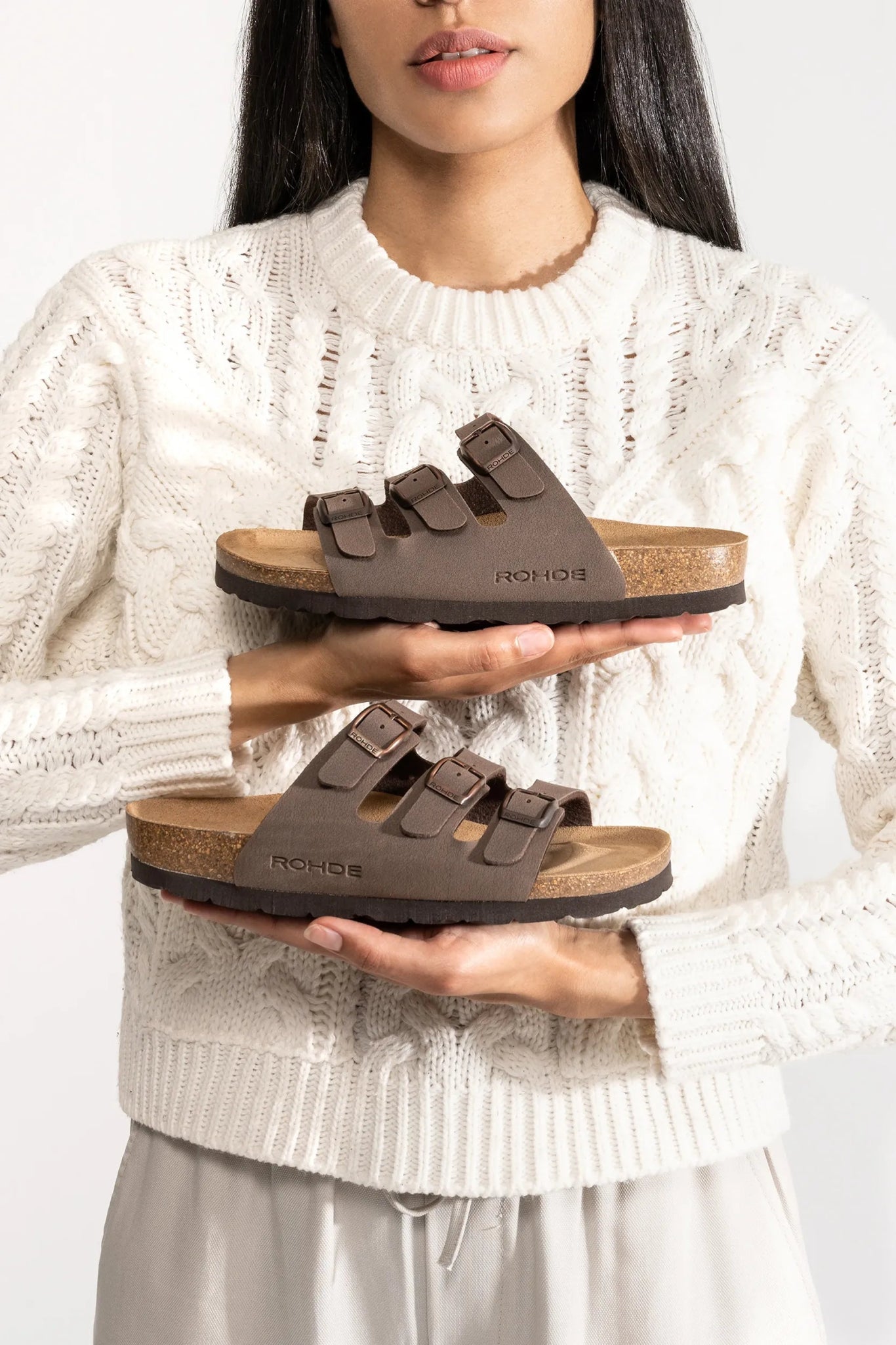 Sandalia tipo chancla para mujer 'Alba' - marrón - ChaplinshoesSandalia tipo chancla para mujer 'Alba' - marrónRohde