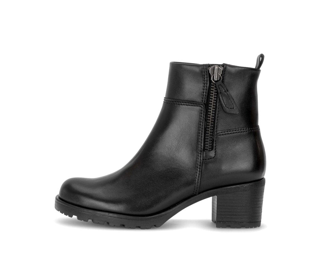 '8032.01.004' women's ankle boots - black