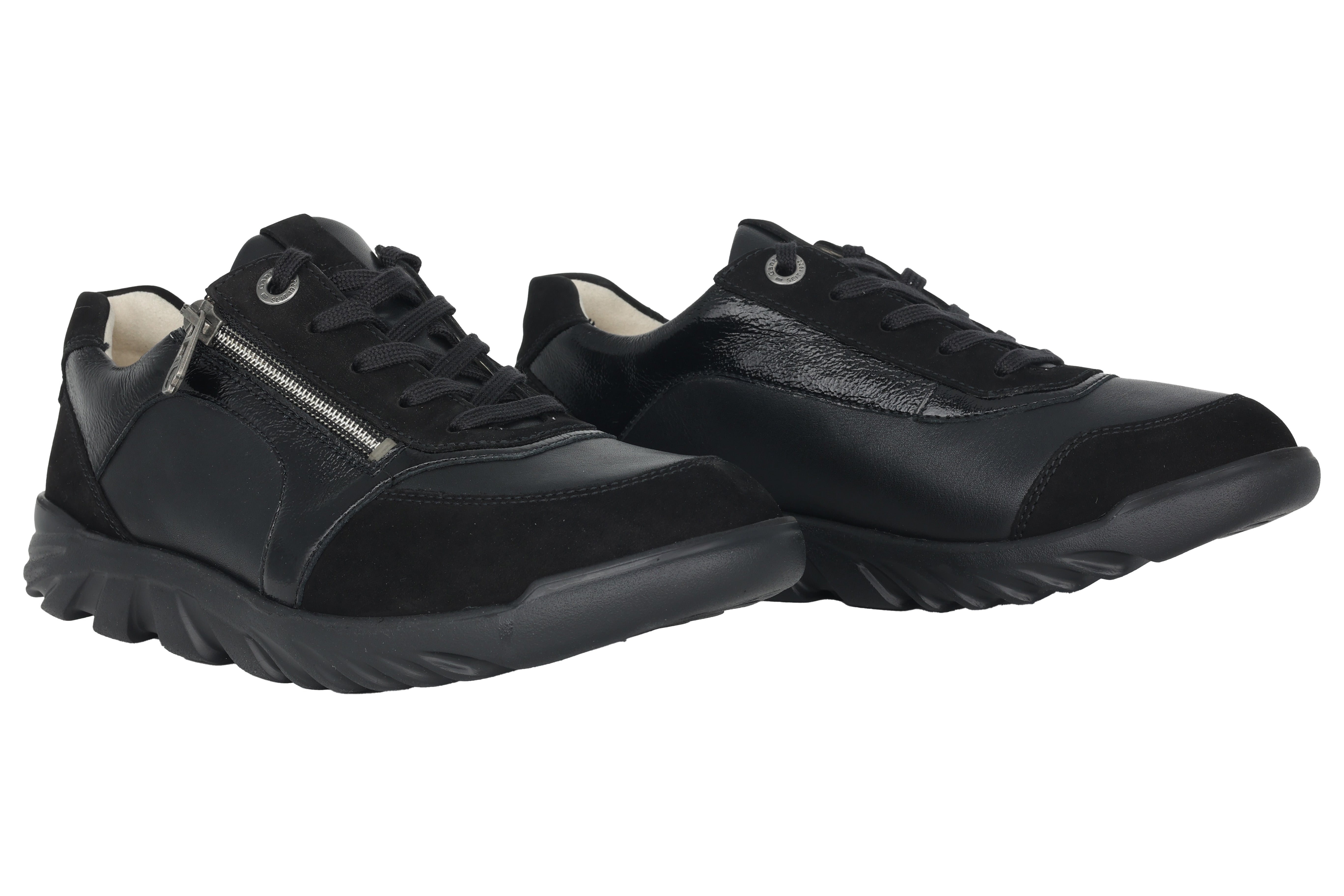 Sneaker da passeggio da donna "Haylie" con vestibilità ampia (H) - nera