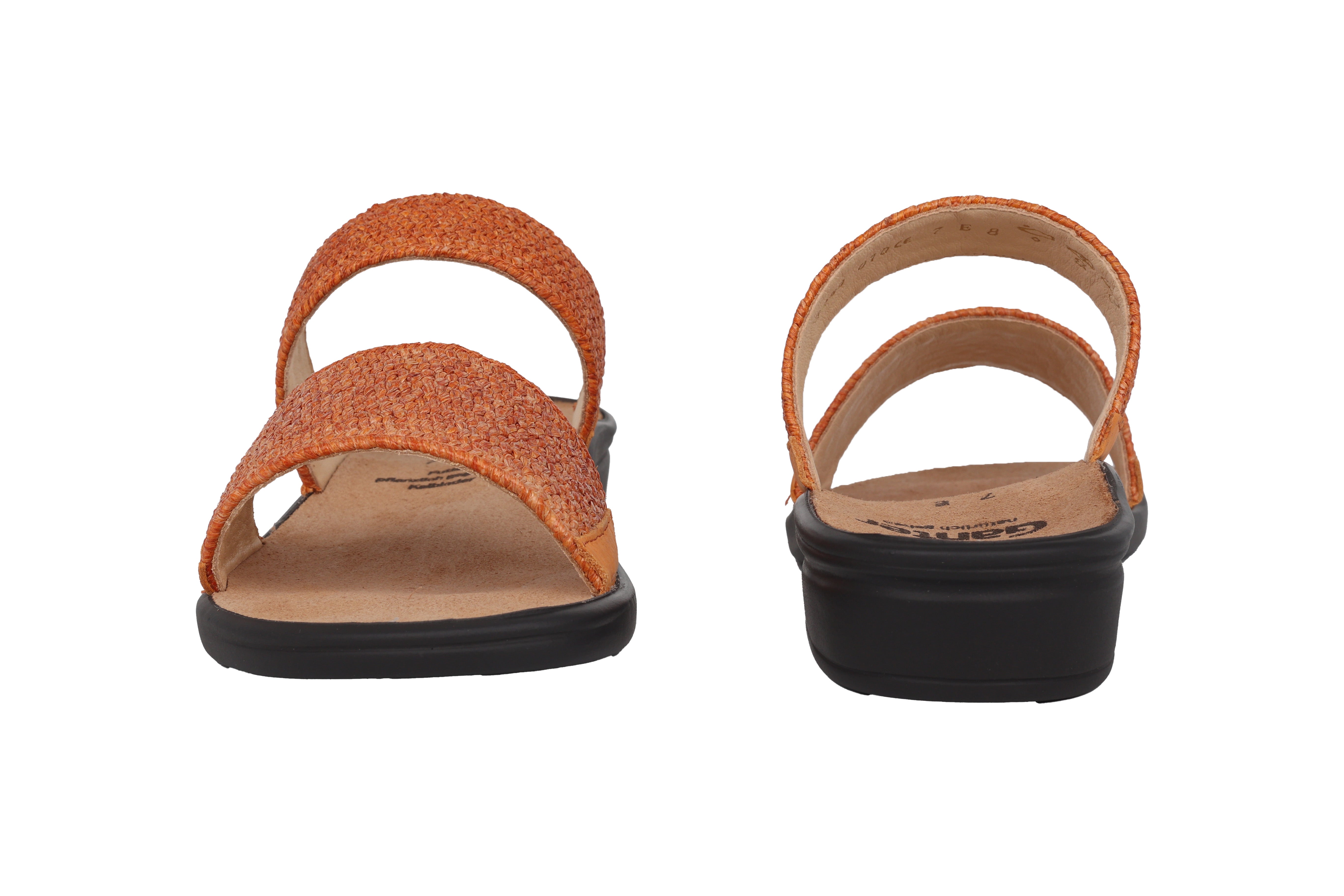 Damensandale 'Sonnica' in kleiner Passform (E) – Orange