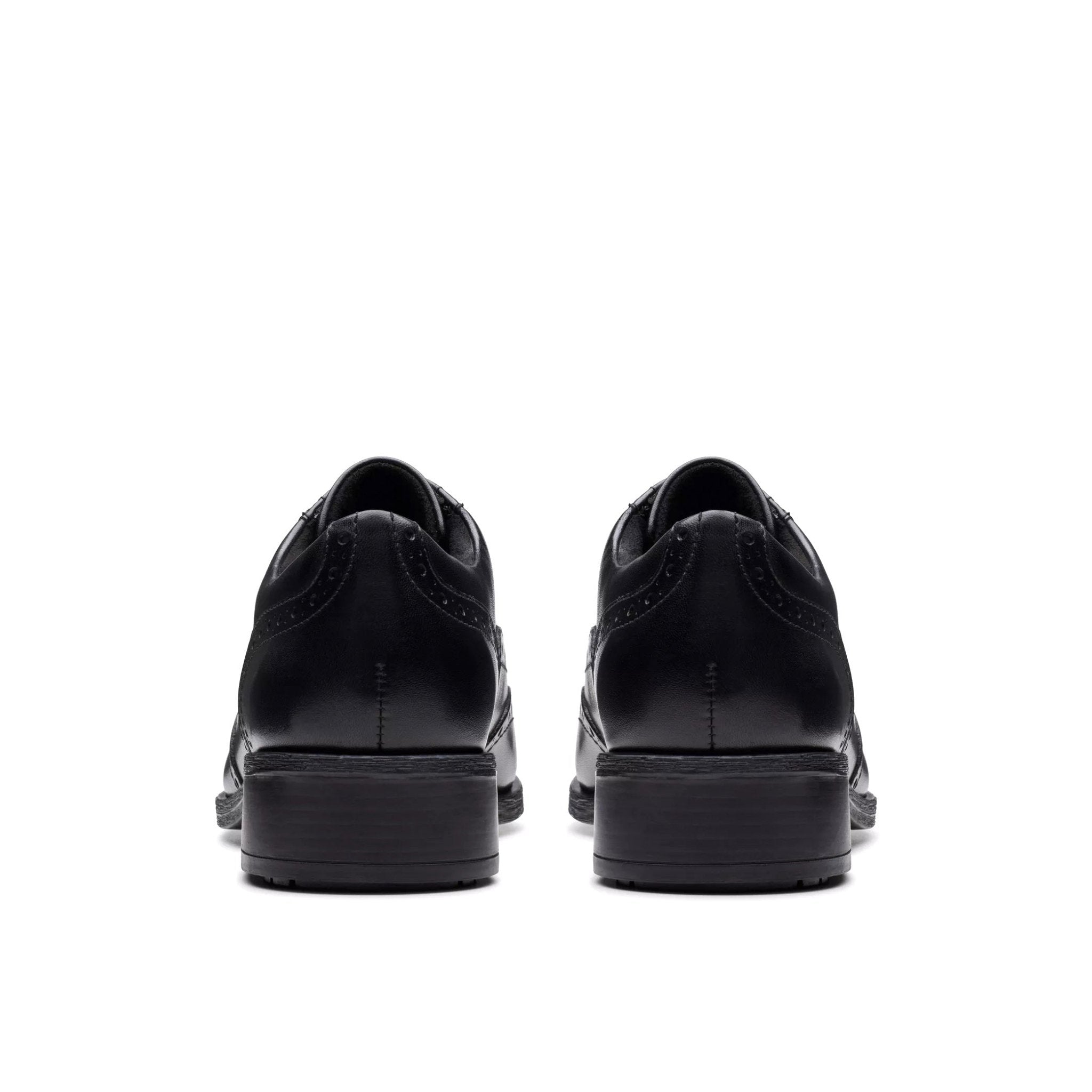 'Havisham Oak' women's derby lace - up shoe - black - Chaplinshoes'Havisham Oak' women's derby lace - up shoe - blackClarks