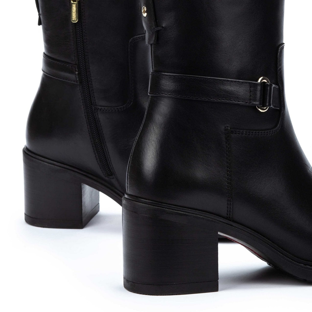 Dameslaars 'Huesca' - zwart - ChaplinshoesDameslaars 'Huesca' - zwartPikolinos