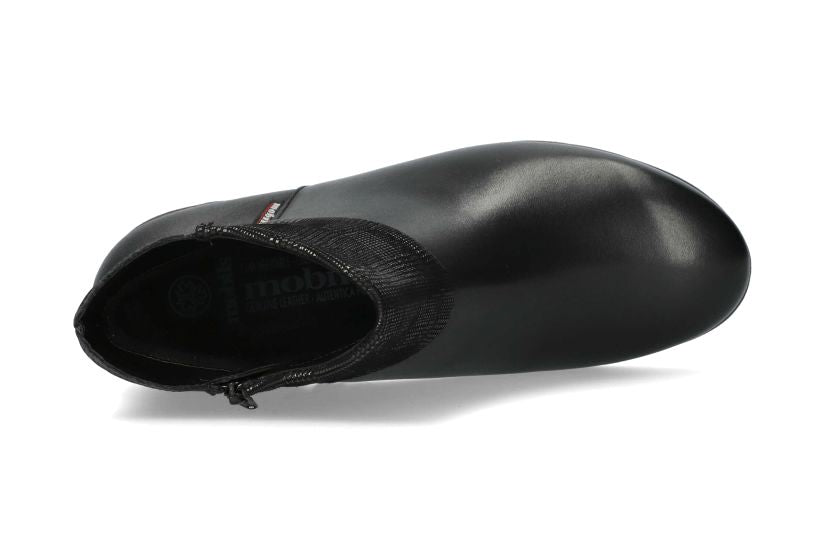Ergonomische, warmgevoerde dameslaars 'Ilinca' met brede pasvorm (H) - zwart - ChaplinshoesErgonomische warmgevoerde dameslaars 'Ilinca' met brede pasvorm (H) - zwartMephisto