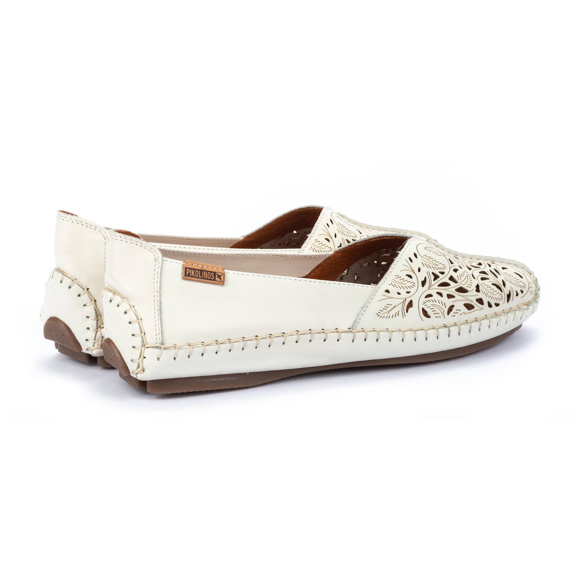 'Jerez' women's perforated loafer - Off white - Chaplinshoes'Jerez' women's perforated loafer - Off whitePikolinos