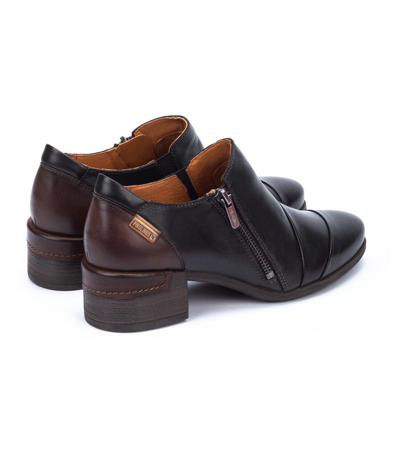 Salón de mujer 'Málaga' - Negro - ChaplinshoesSalón mujer 'Málaga' - NegroPikolinos