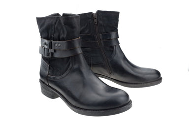 Botins femininos 'Modena' - ChaplinshoesBotins femininos 'Modena' Camel Active