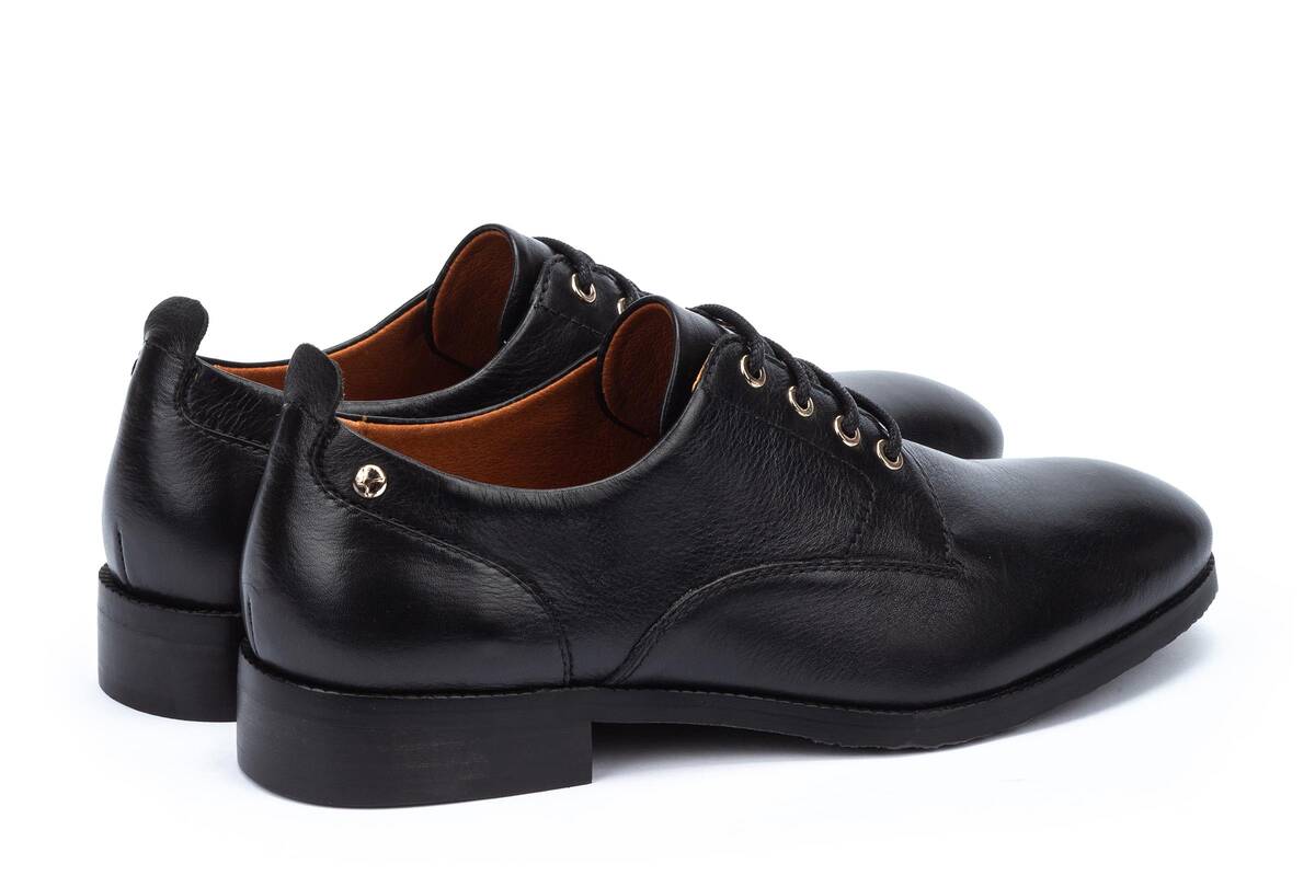 'Royal' women's derby lace - up shoe - black - Chaplinshoes'Royal' women's derby lace - up shoe - blackPikolinos