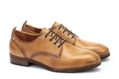 'Royal' women's lace - up derby shoe - Almond brown - Chaplinshoes'Royal' women's lace - up derby shoe - Almond brownPikolinos