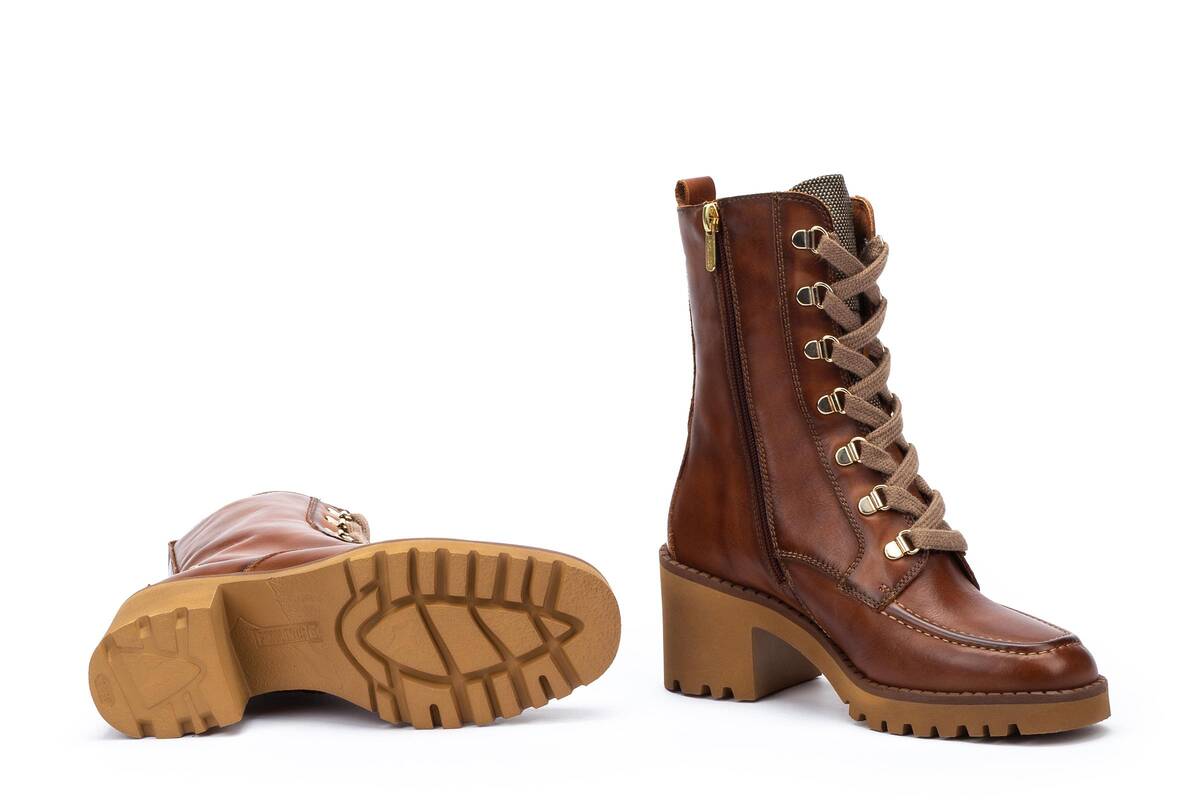 Dameslaars 'Viella' - Bruin - ChaplinshoesDameslaars 'Viella' - BruinPikolinos